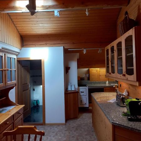 Confortevole Mansarda Di Montagna Poschiavo Eksteriør billede