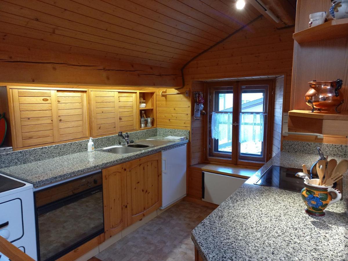 Confortevole Mansarda Di Montagna Poschiavo Eksteriør billede