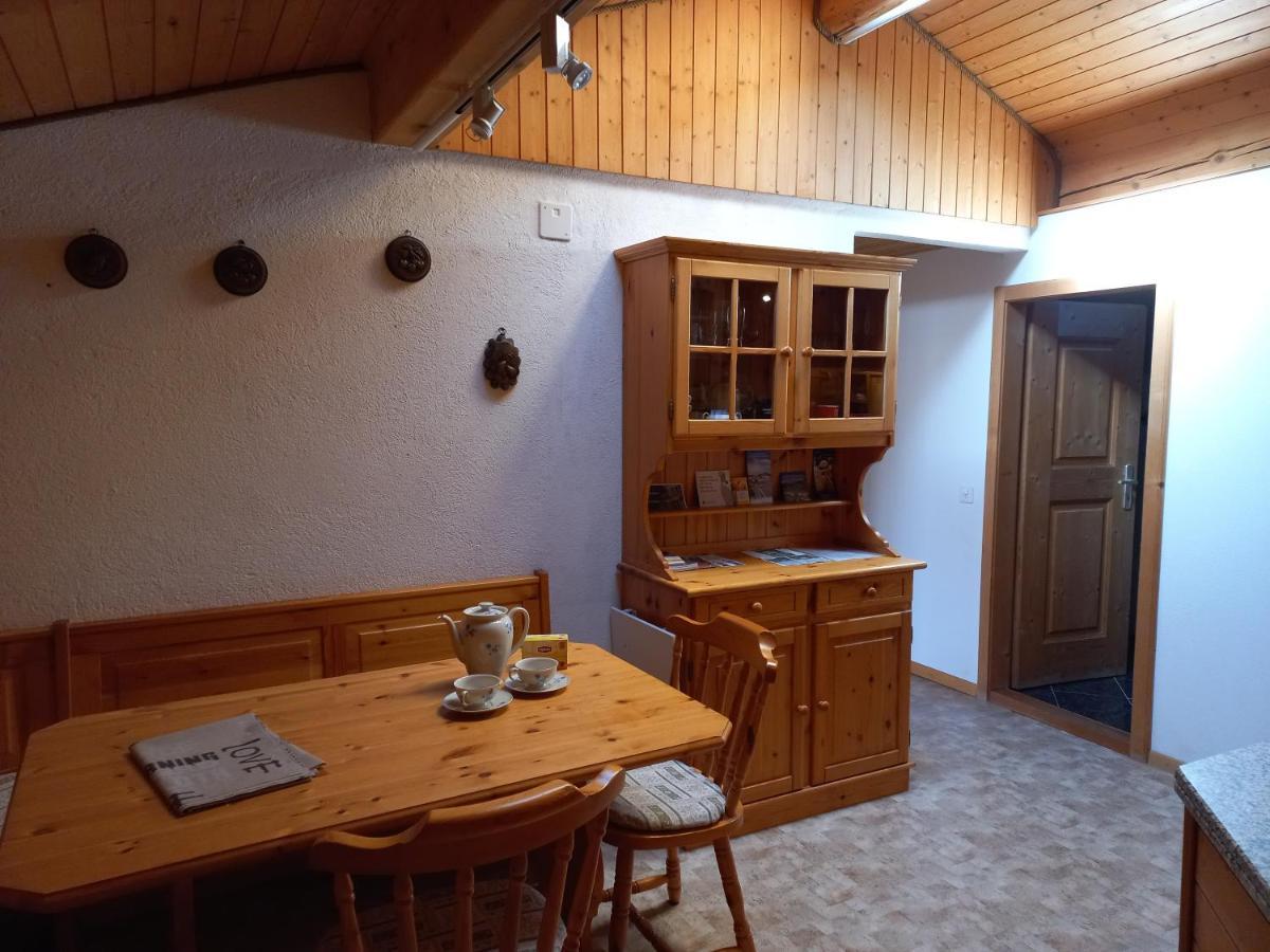 Confortevole Mansarda Di Montagna Poschiavo Eksteriør billede