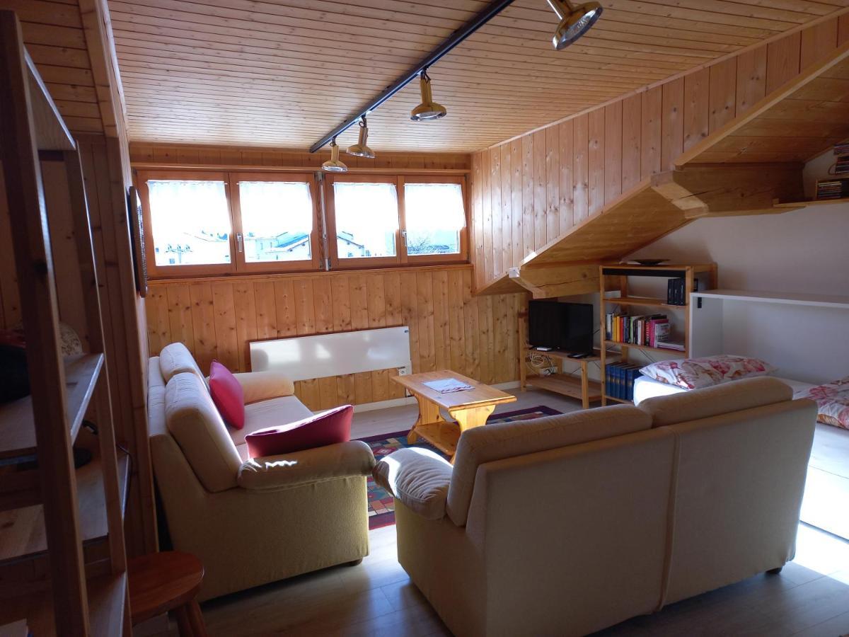 Confortevole Mansarda Di Montagna Poschiavo Eksteriør billede