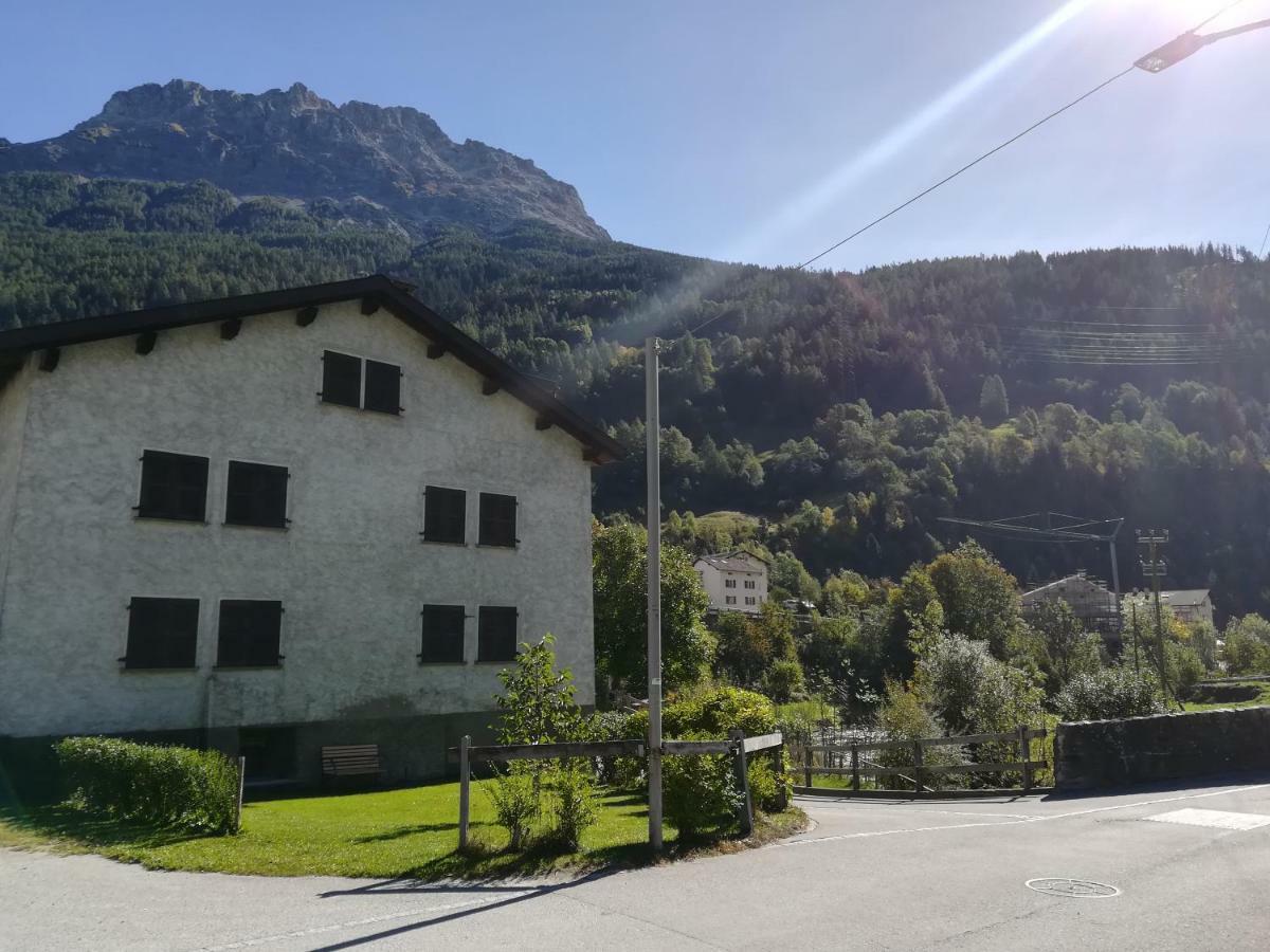 Confortevole Mansarda Di Montagna Poschiavo Eksteriør billede