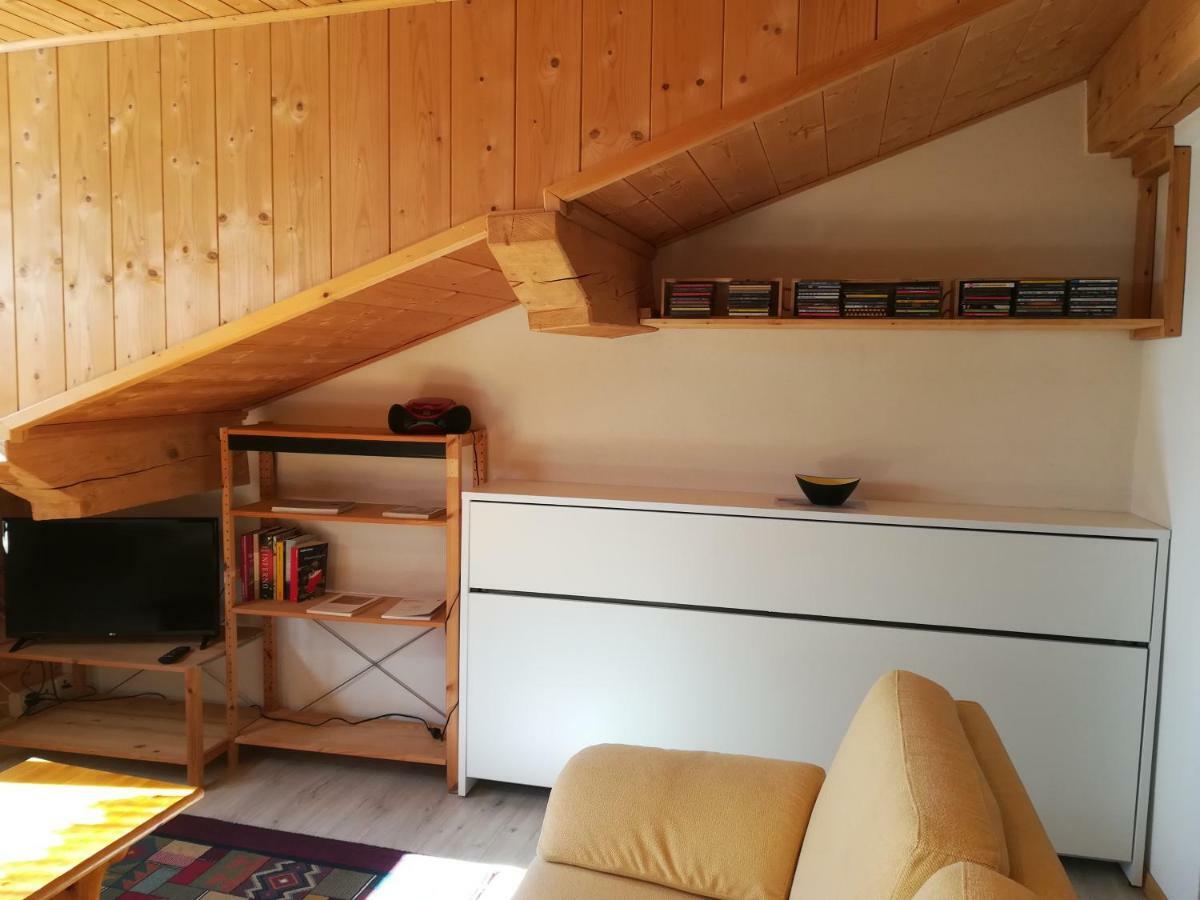 Confortevole Mansarda Di Montagna Poschiavo Eksteriør billede